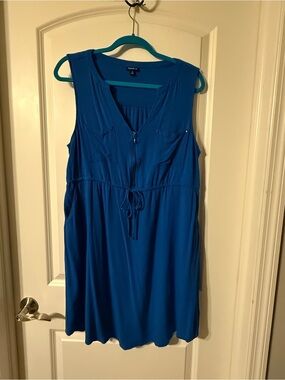 Torrid size 1 Teal Blue Scoopneck Top